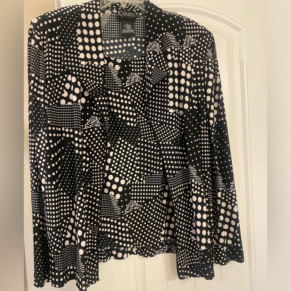 K Studio Collection two piece black and white blouse. Size 16